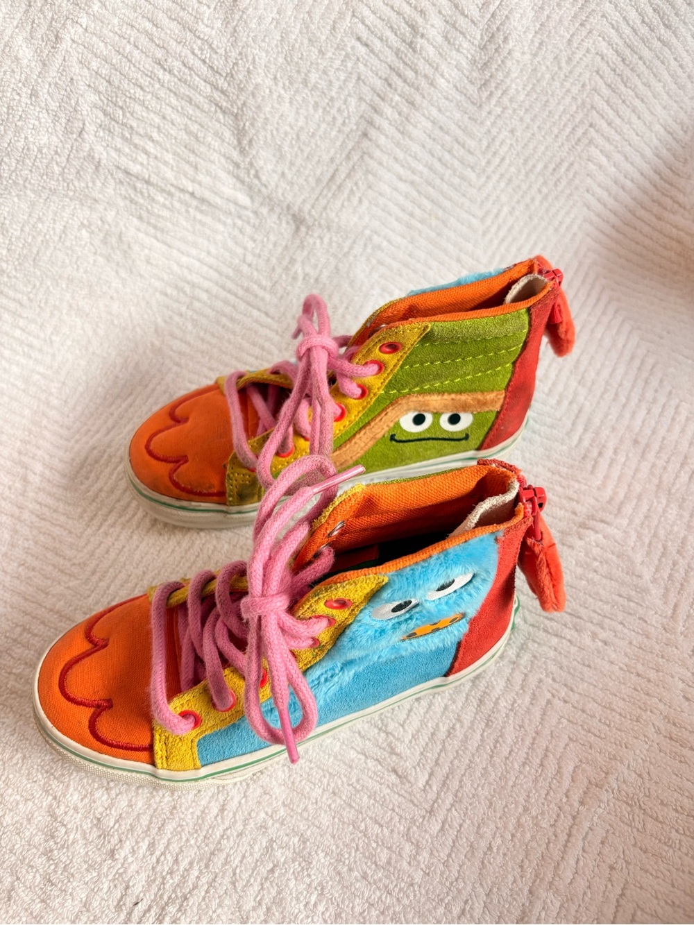 Vans Kids Multicolor High-Top Sneakers with Pink Laces - Picture 3 of 6